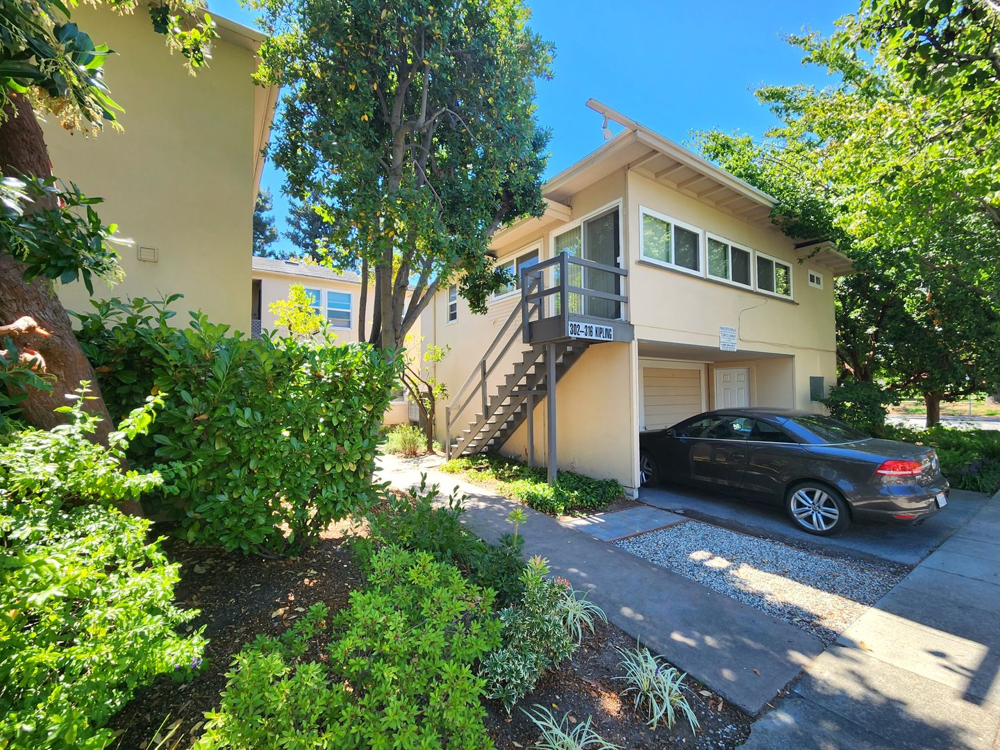 Palo Alto Apartment: 302-316 Kipling Street - 304