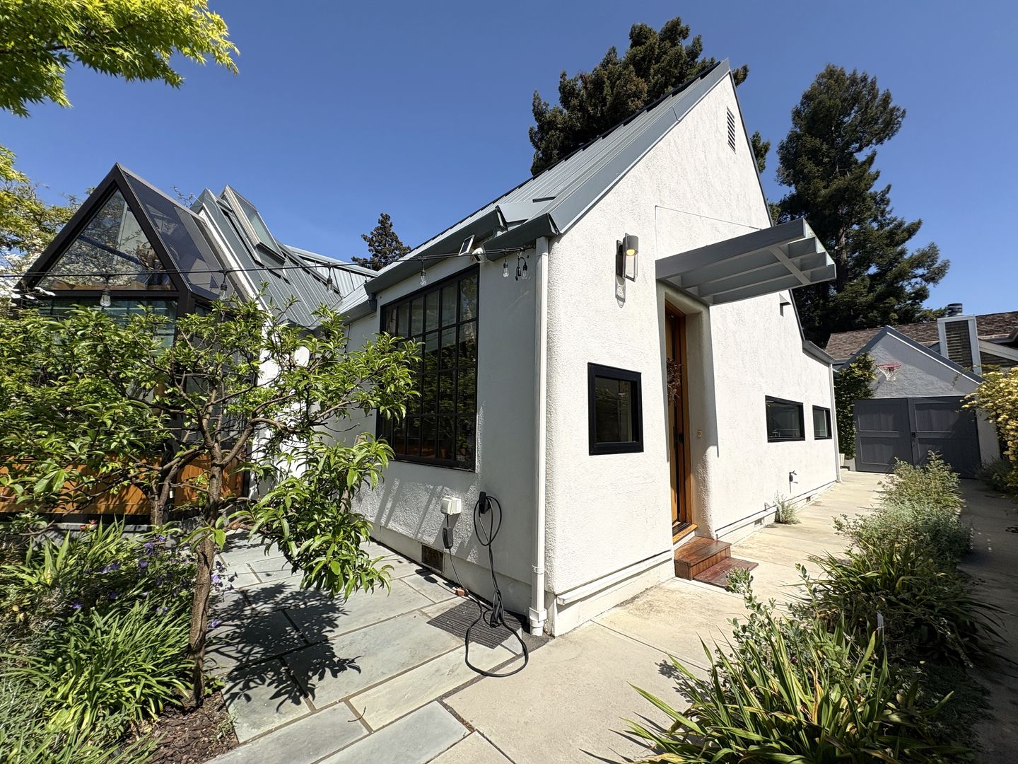 Palo Alto House: 649 Seneca Street