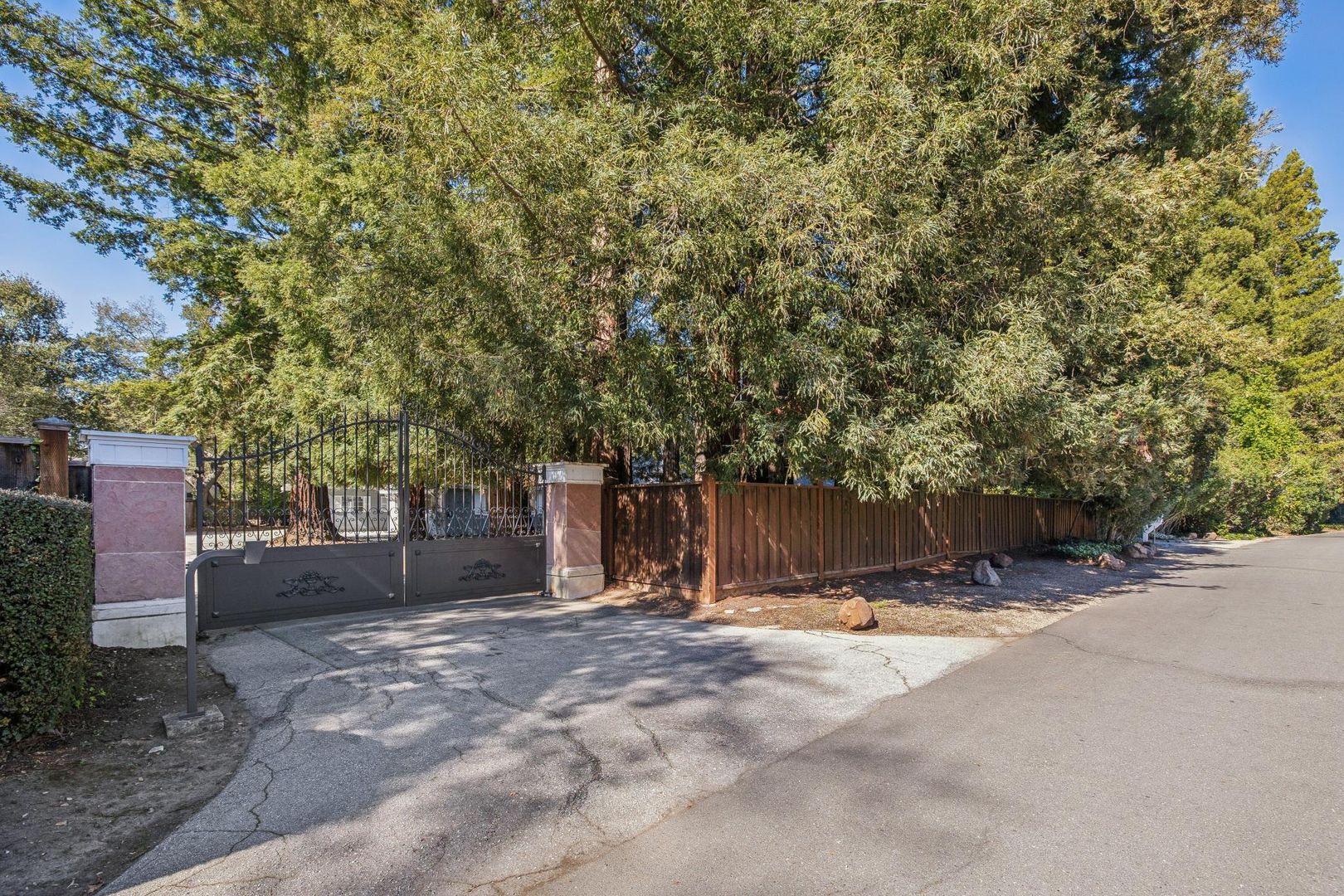 Atherton House: 142 Patricia Drive