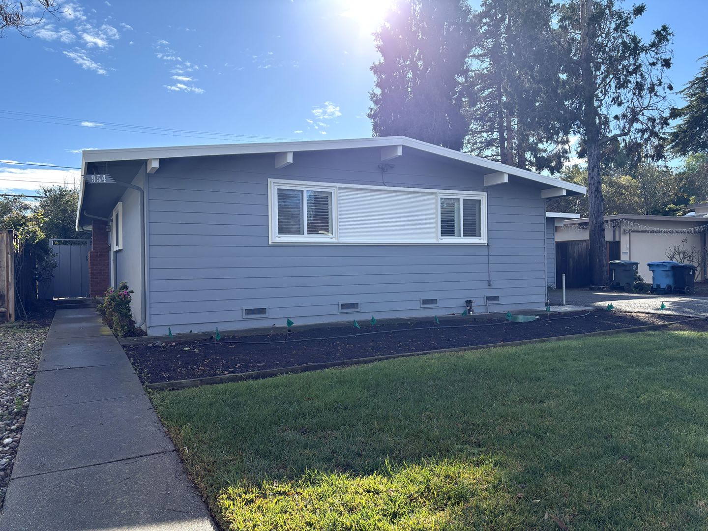 Palo Alto House: 954 Celia Dr