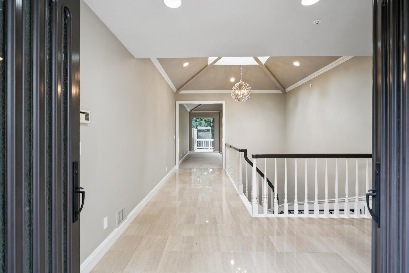 Los Altos Townhome: 651 Manresa Ln