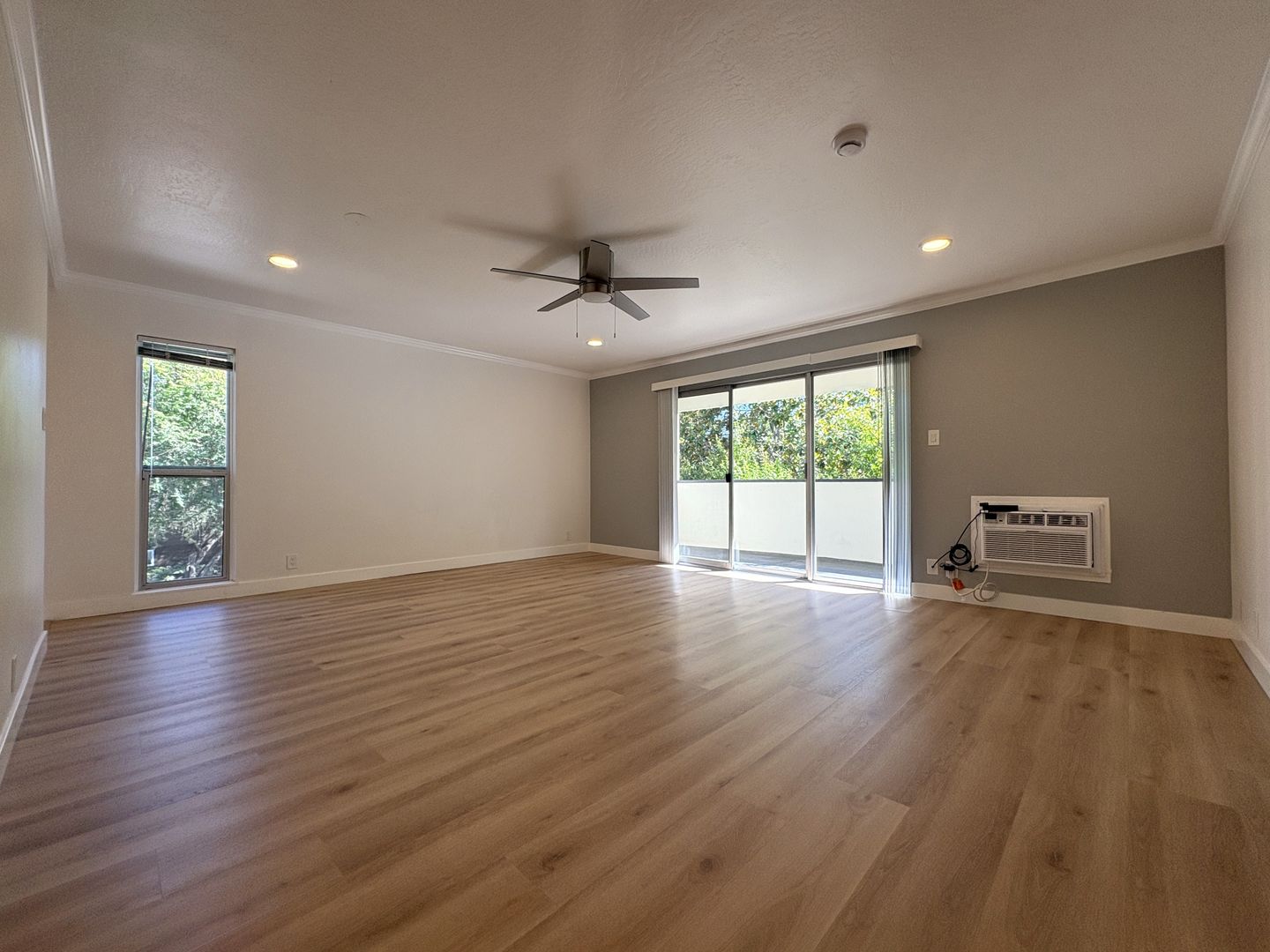 Palo Alto Apartment: 899 Webster Street, Unit 6