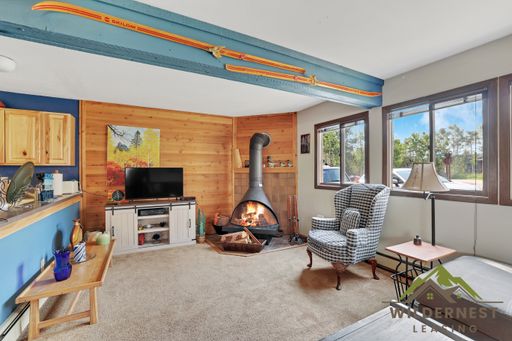 Deck Gore Condo - WINTER RENTAL-2 Bedroom/2 Bath Includes All Utilities