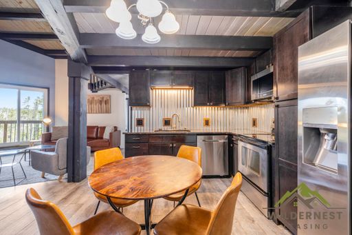 Winter Lease- 2 Bedroom Plus Loft Treehouse Condo
