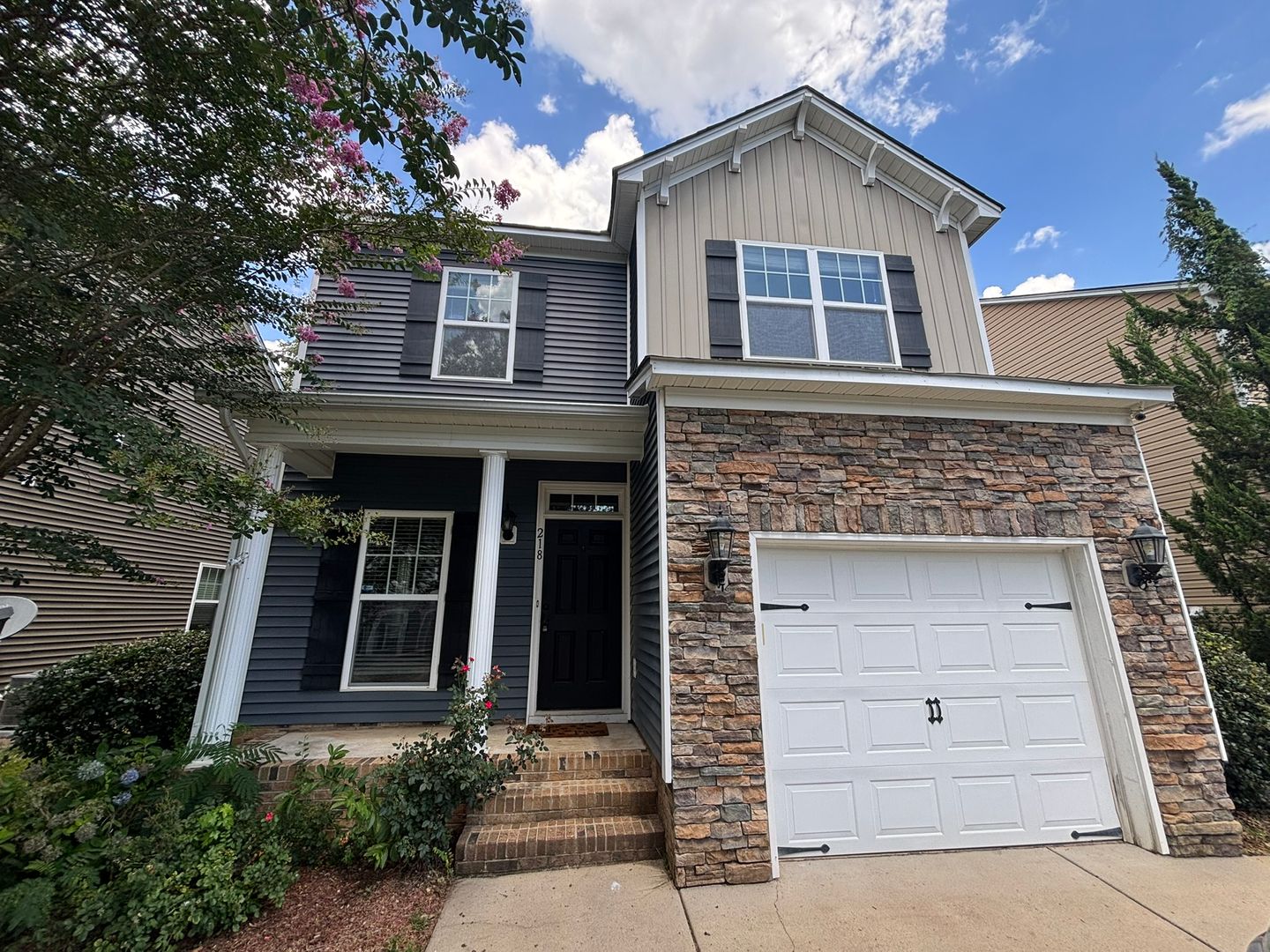 Columbia House: 218 Northwood st