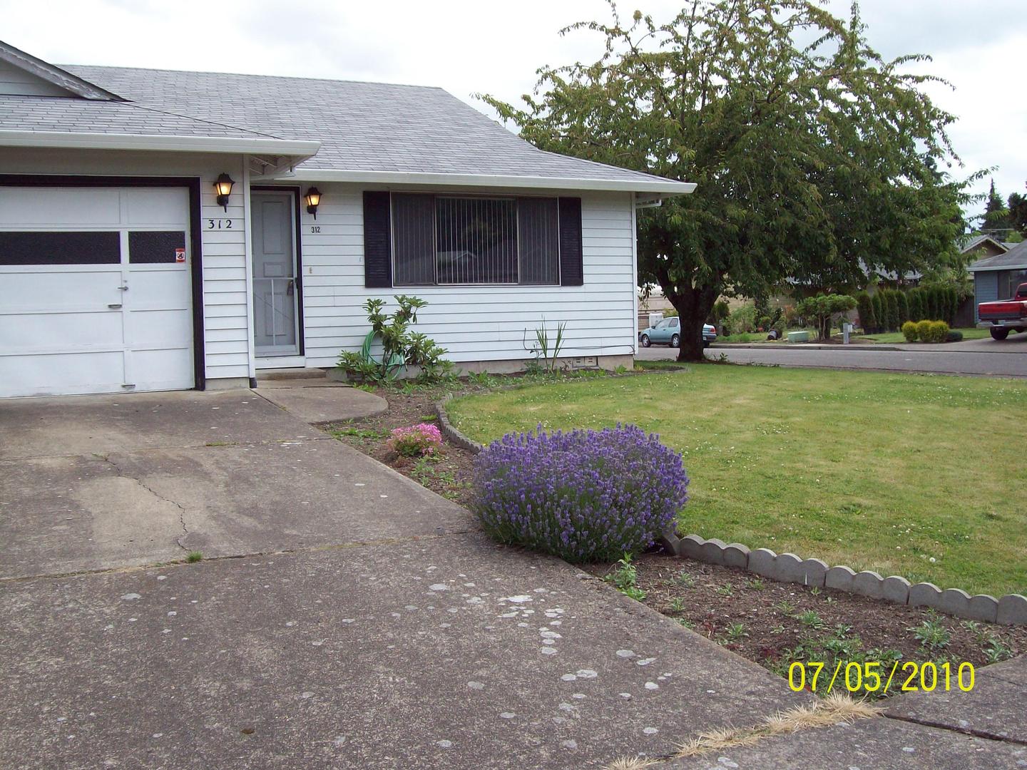 McMinnville Apartment: 312-24 NE 24th St.