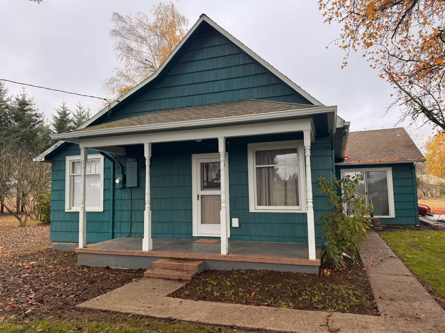 Dayton House: 14125 SE Amity-Dayton Hwy