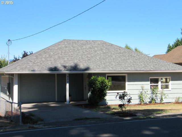 Yamhill House: 350 N Maple St.