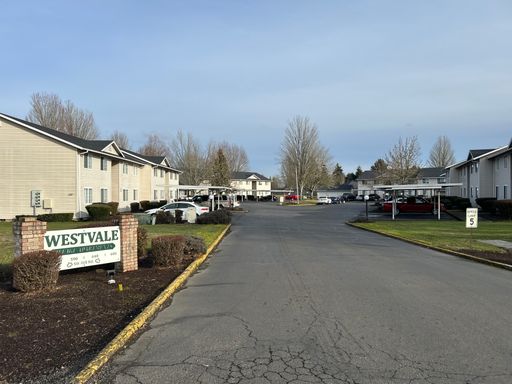 540 SW Hill Rd Apt #30 – photo 1