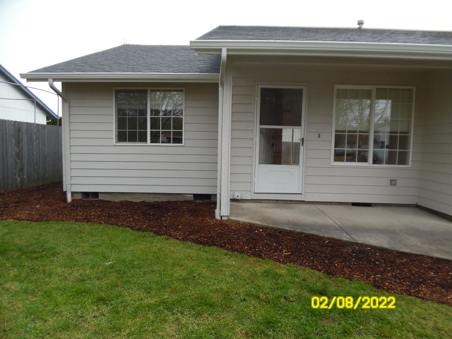 McMinnville Apartment: 990-94 SW Oriole Street