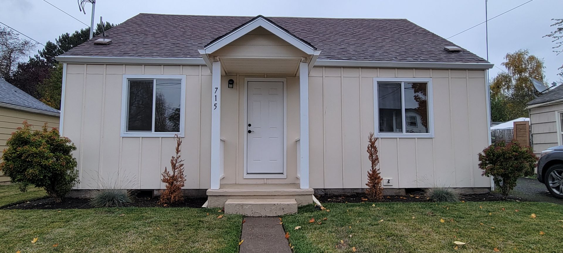 McMinnville House: 715 NE 13th St