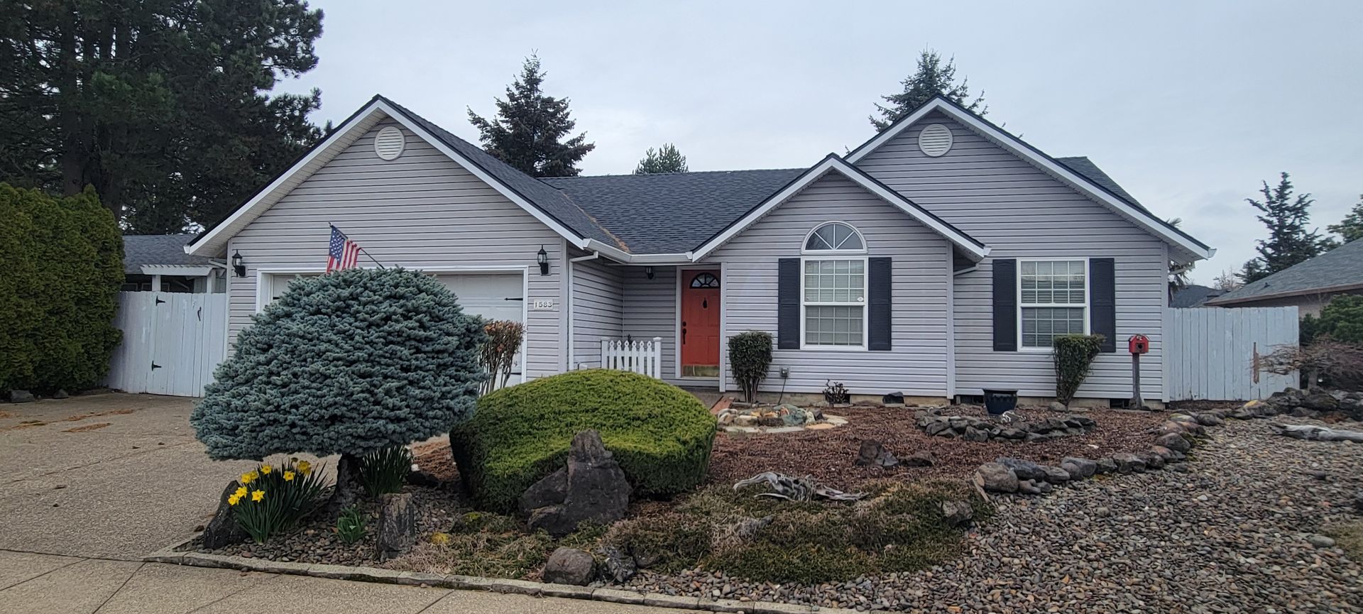 McMinnville House: 1583 SW James St