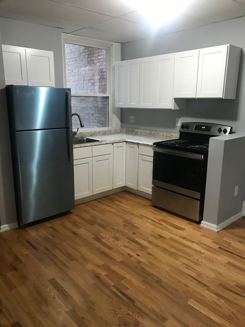 New Haven Apartment: 133 Howe Street