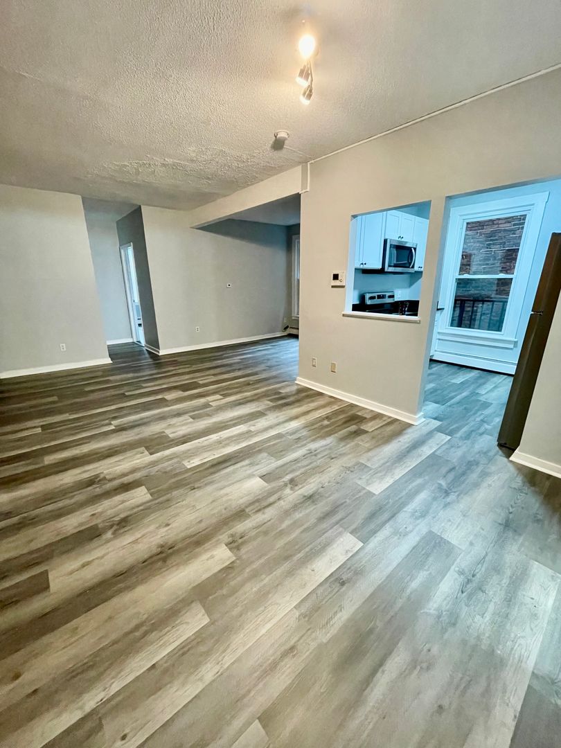 New Haven Apartment: 197-199 Wooster Street