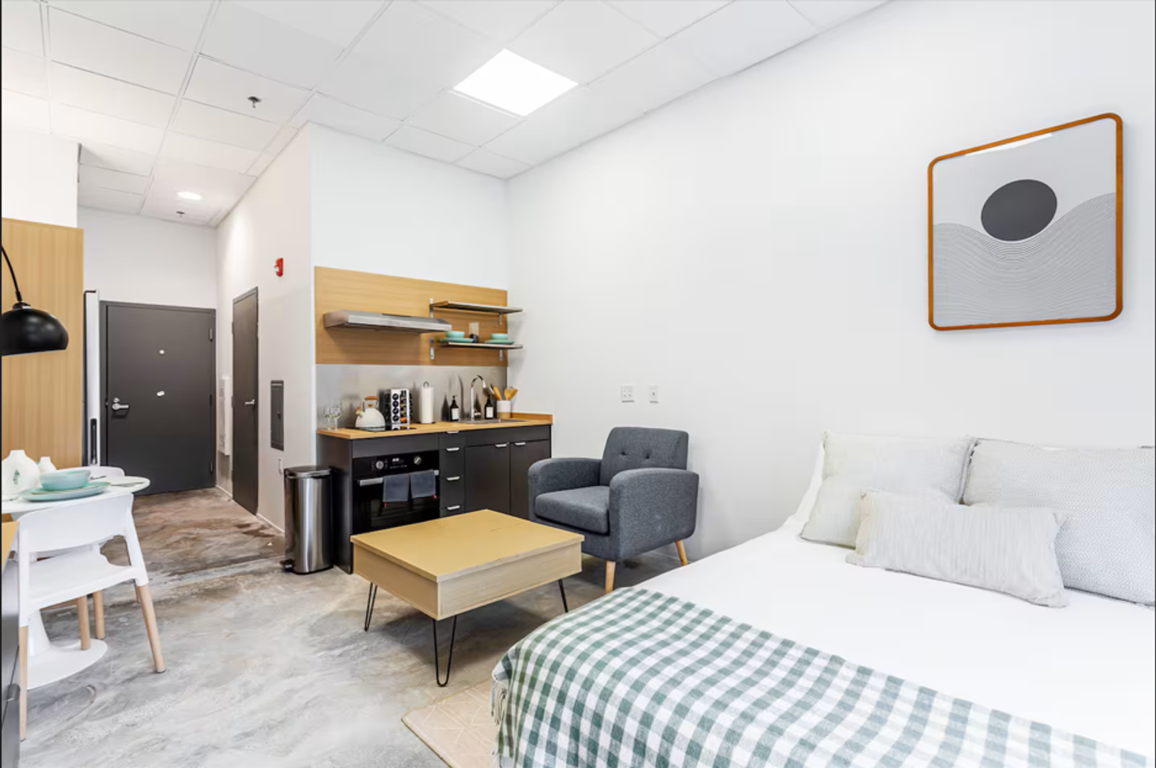 Meriden Apartment: 275 Research Pkwy