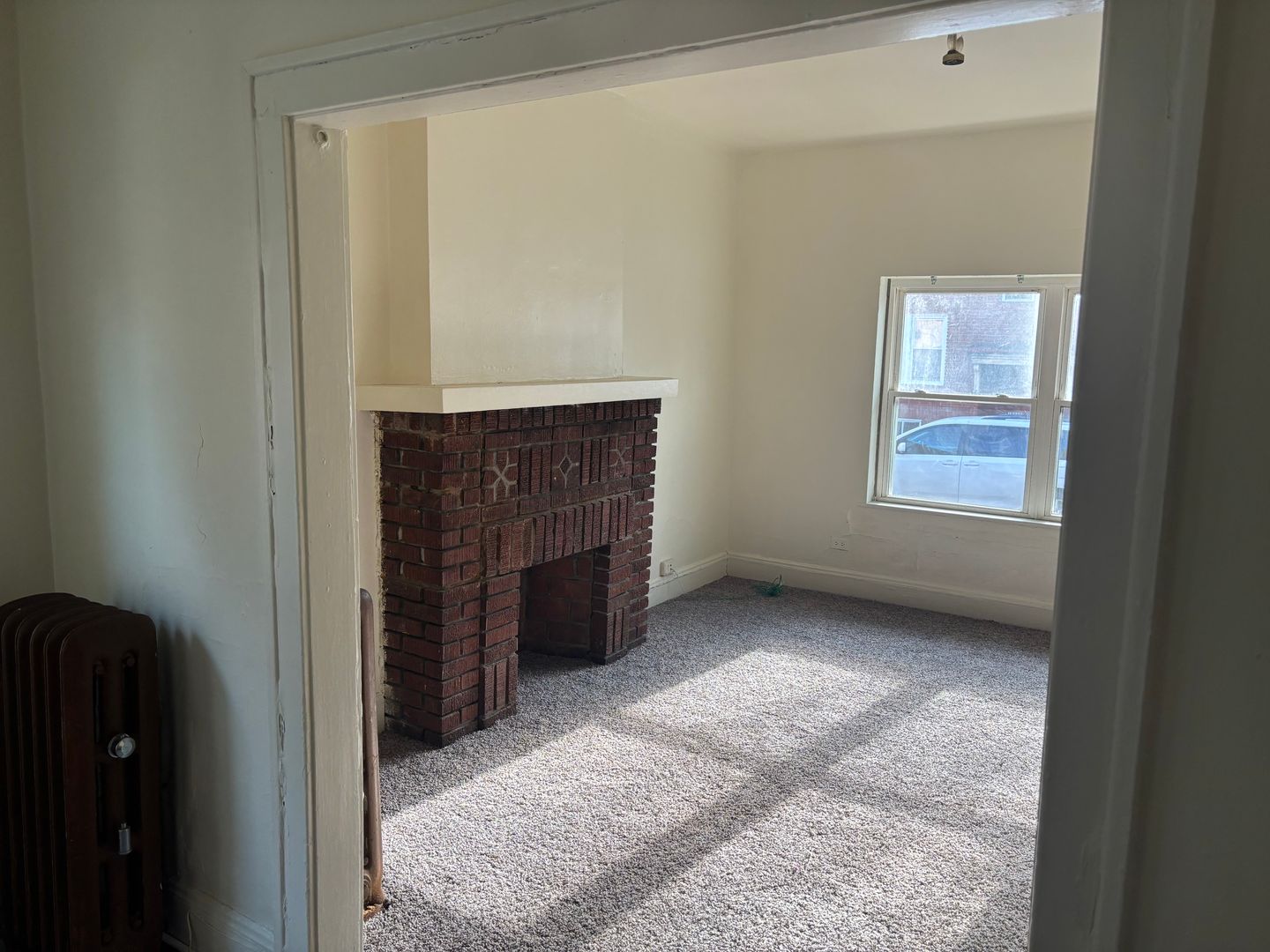 Cleveland Apartment: 363 E 152nd St
