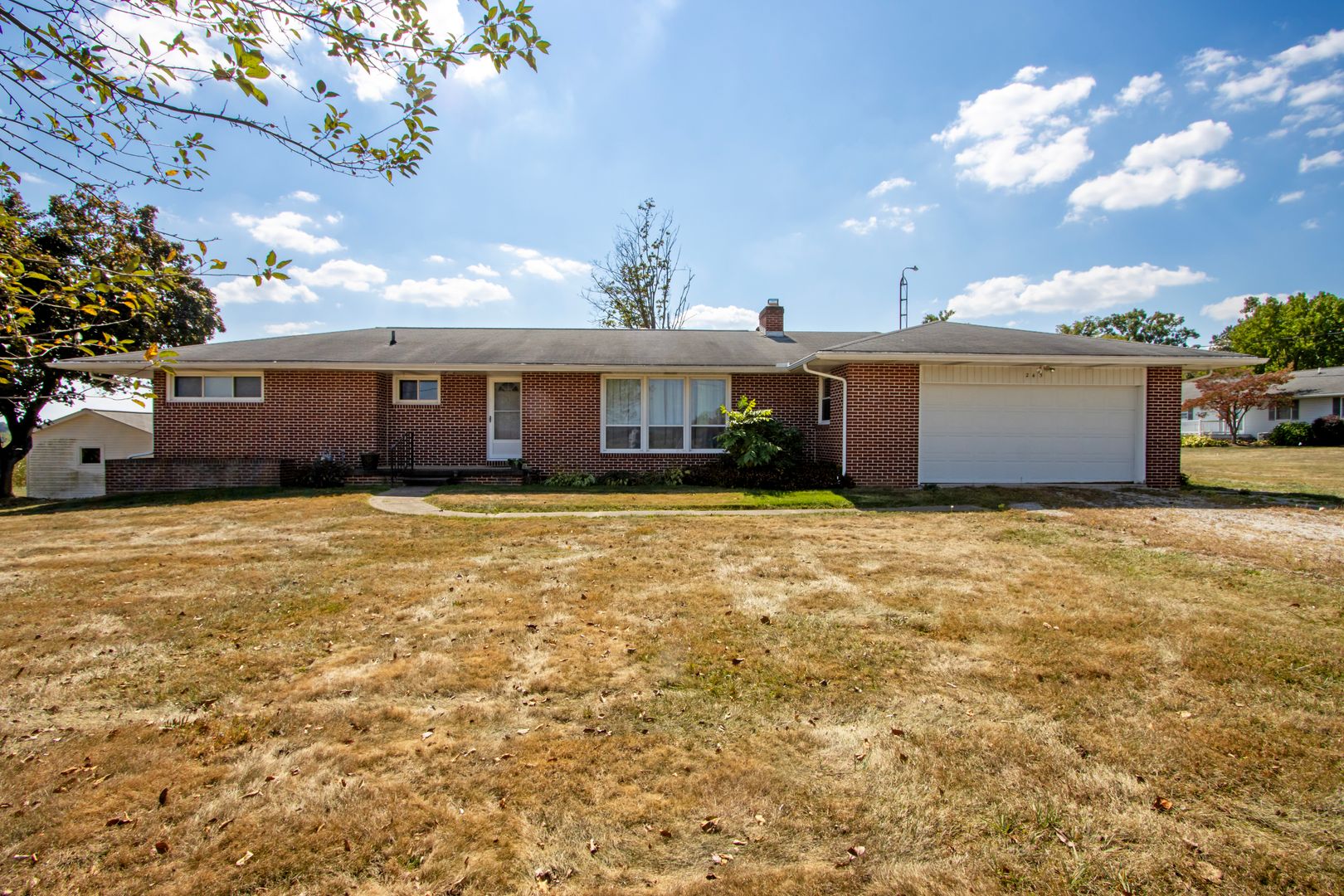 Wooster House: 245 E Moreland Rd