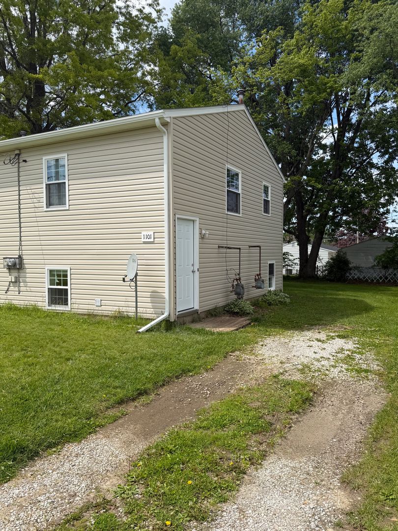 Barberton House: 1103 Stratford St