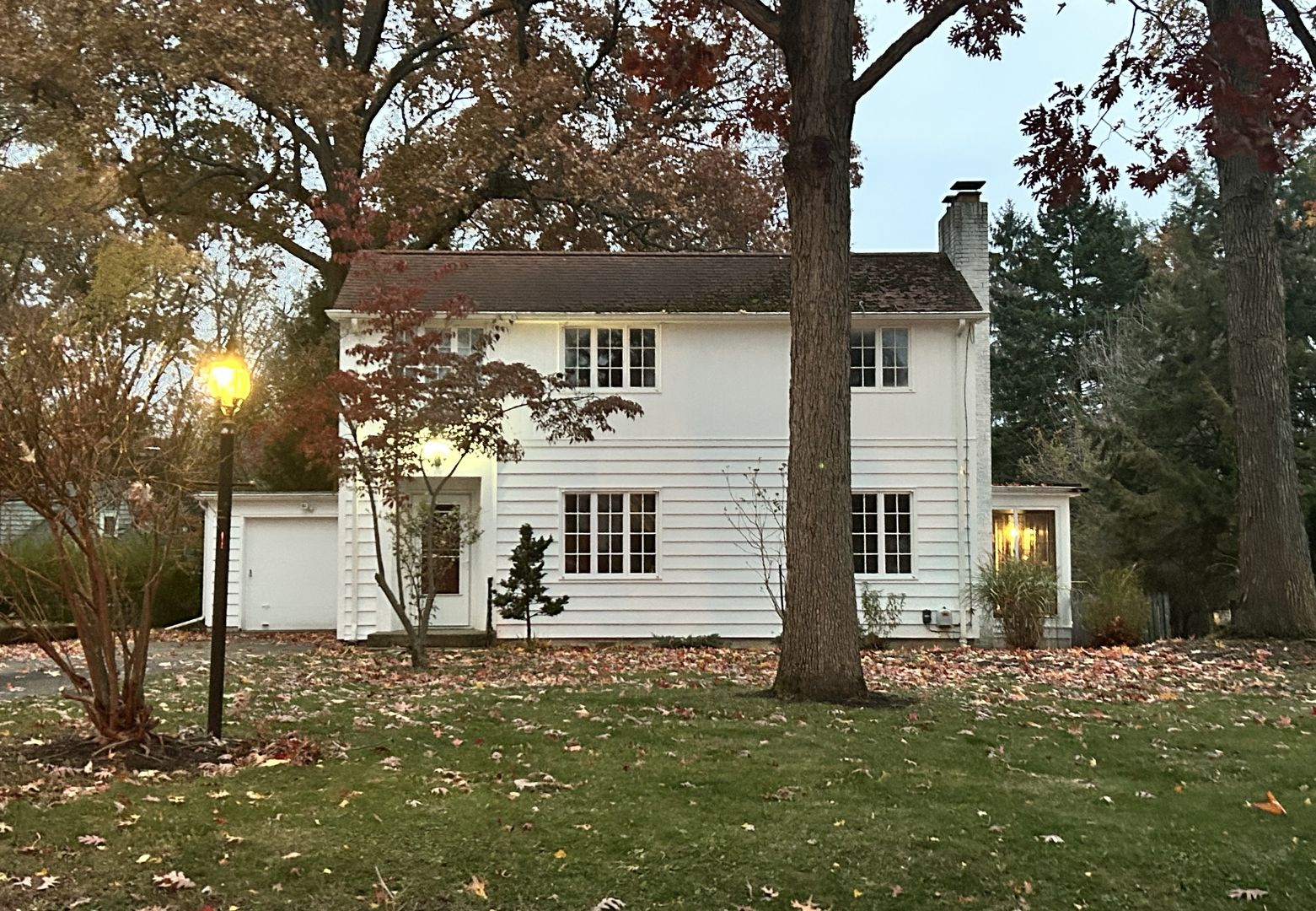 Wooster House: 859 N Grant St