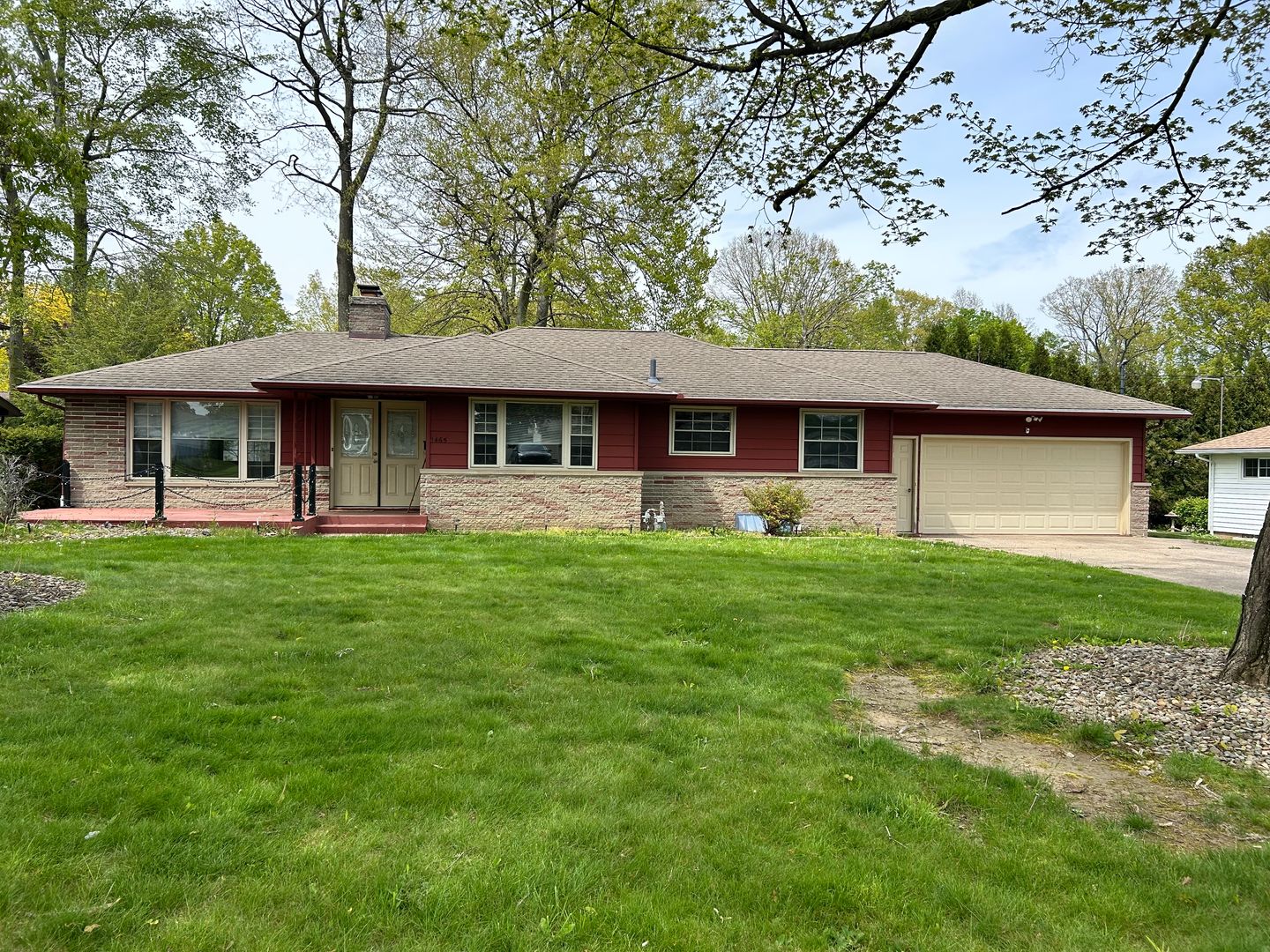Barberton House: 1465 Wilsonway Dr