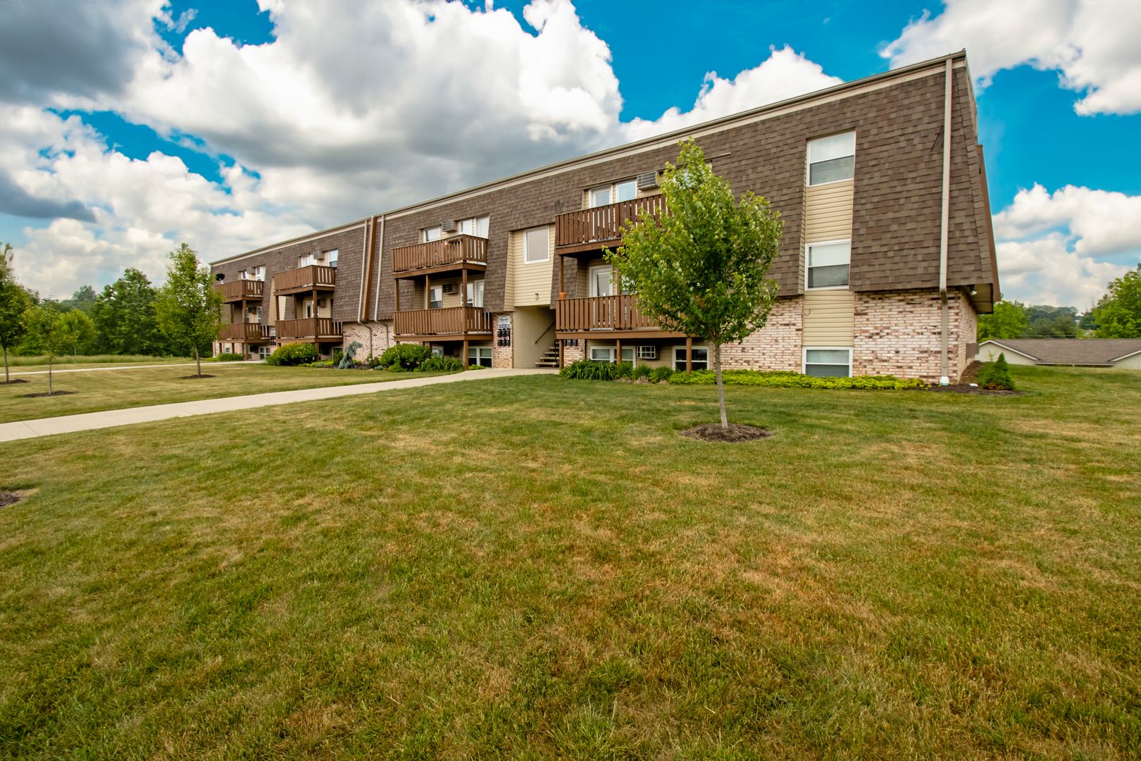 Orrville House: 930 Hostetler Rd, Apt D