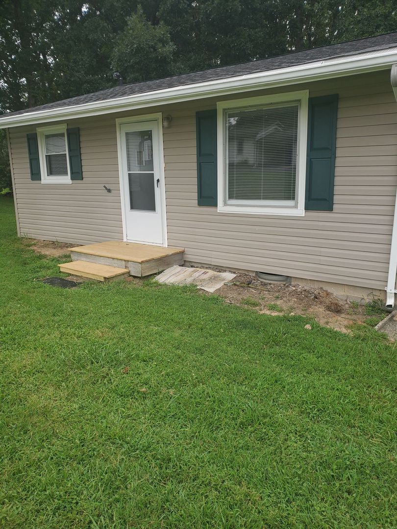 Ringgold House: 1160 Little Creek Rd