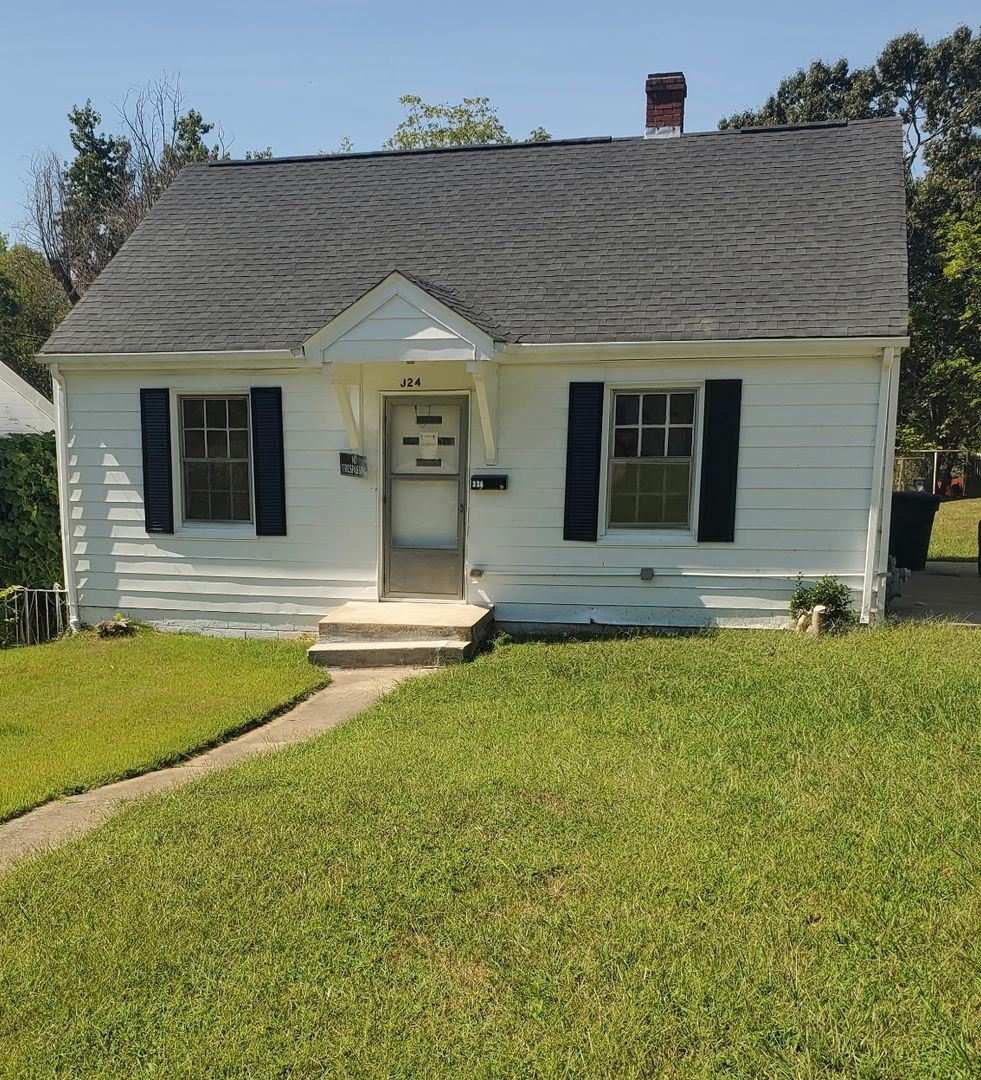 Danville House: 324 Arlington  Pl