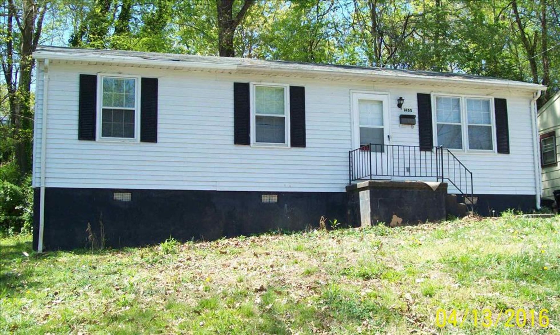 Danville House: 1455 Aspen Street