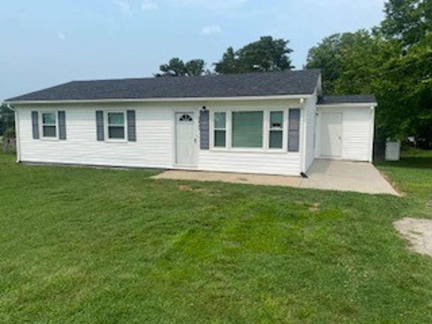 Ringgold House: 2605 Mt Zion Circle