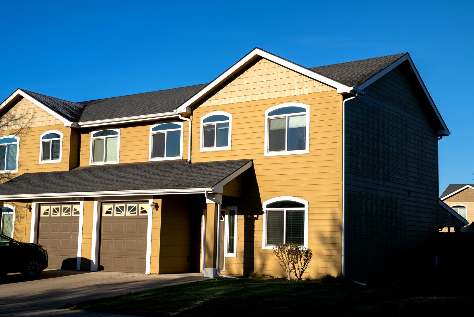 Walla Walla Apartment: 1900 1902 1904 1908 Sunset Drive