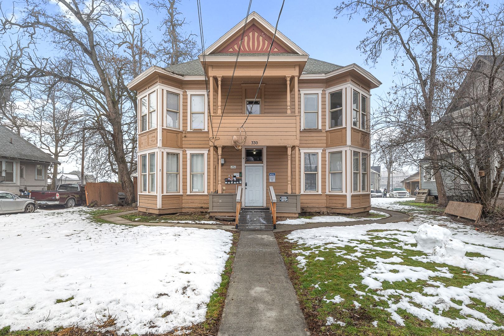 Walla Walla Apartment: 330 S 4th Ave