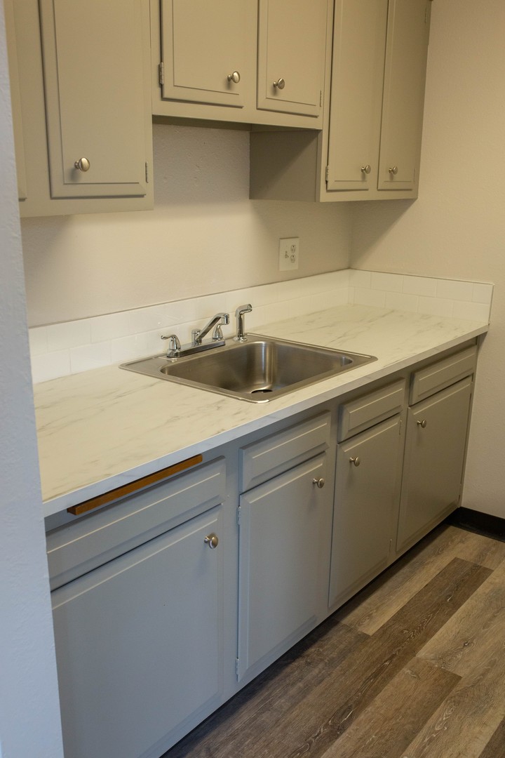 Walla Walla Apartment: 130 Bryant Ave