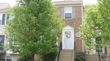 Lovely Townhouse In Crofton