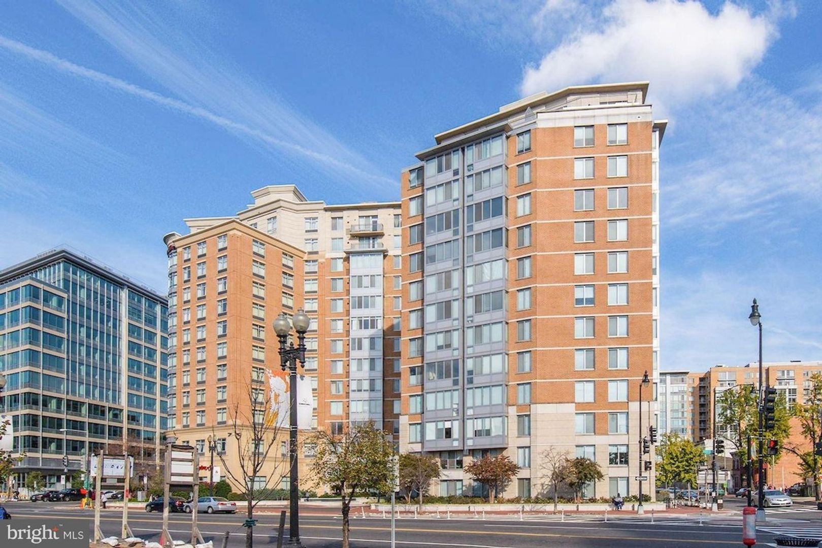 Washington Condo: 555 Massachussetts Avenue
