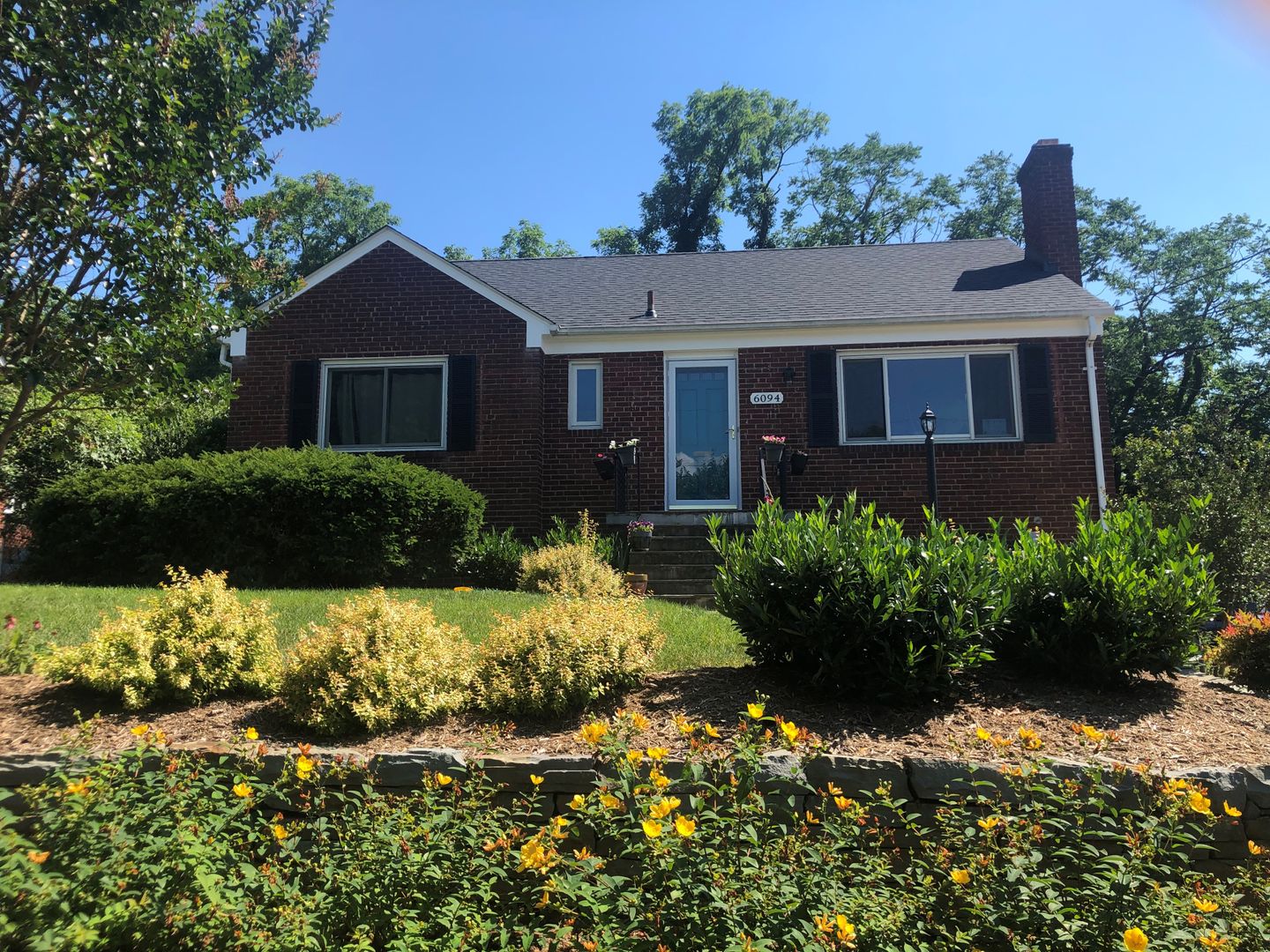 Arlington House: 6094 9th Street N