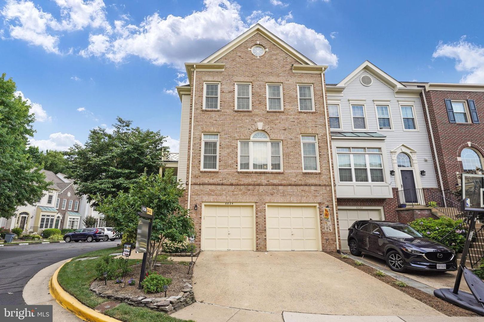 Alexandria House: 6624 Thurlton Dr.