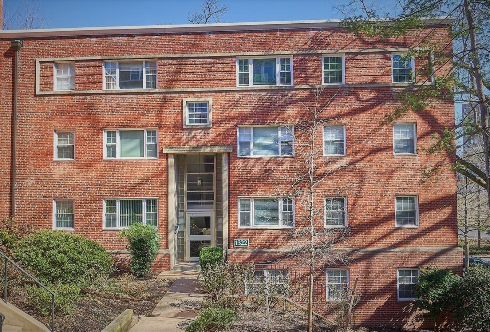 Arlington Condo: 1322 Fort Myer Dr., Apt. 912