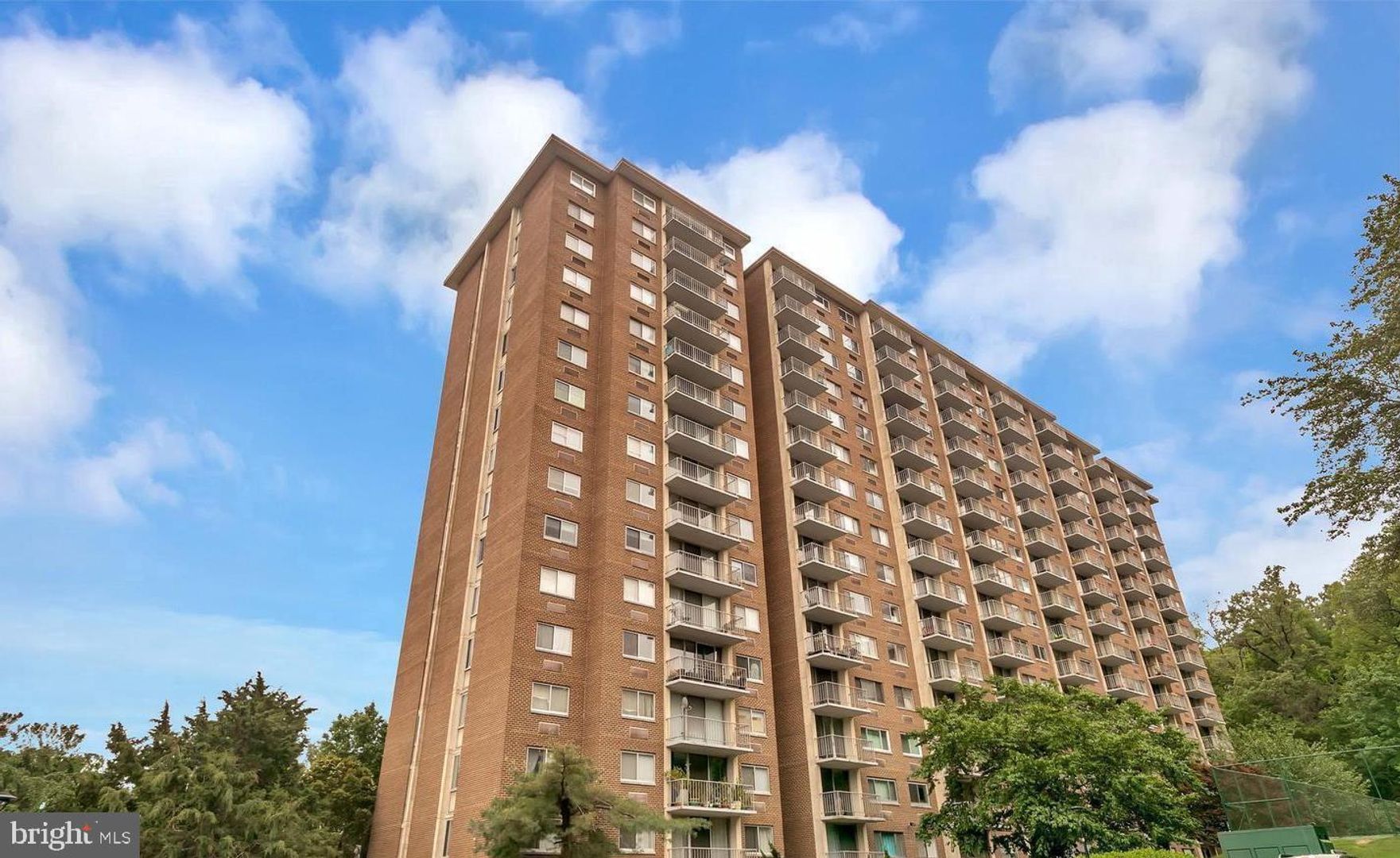Alexandria House: 2059 Huntington Ave. #1601