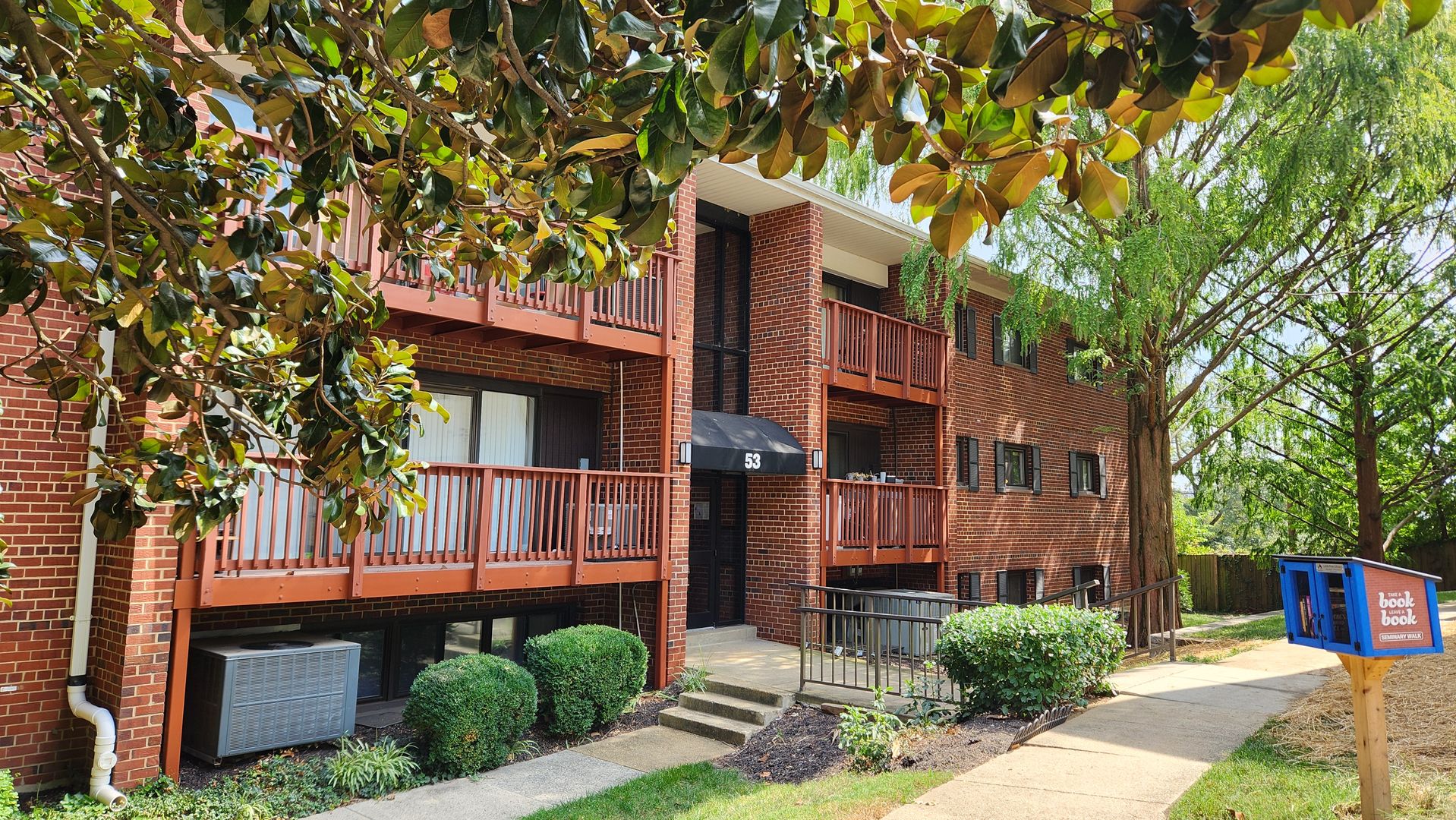 ALEXANDRIA Condo: 53 SKYHILL ROAD #301