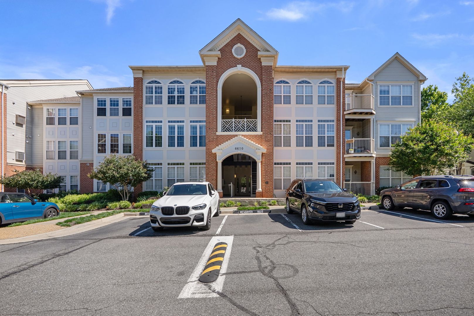 Alexandria Condo: 6610 Netties Ln