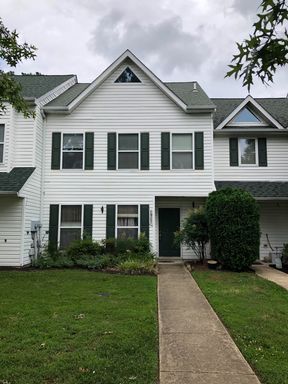 Lovely 3 bedroom 2 1/2 bath – photo 1