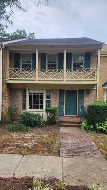Spacious Arlington TH Near Ballston Metro! – photo 1