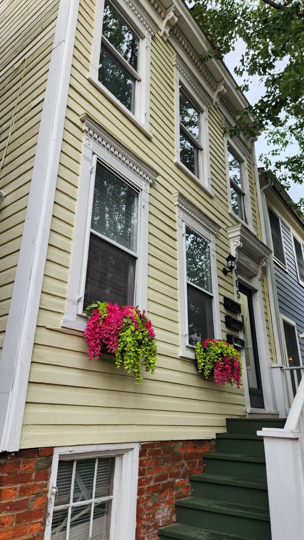 Alexandria Condo: 905 Duke St Unit C