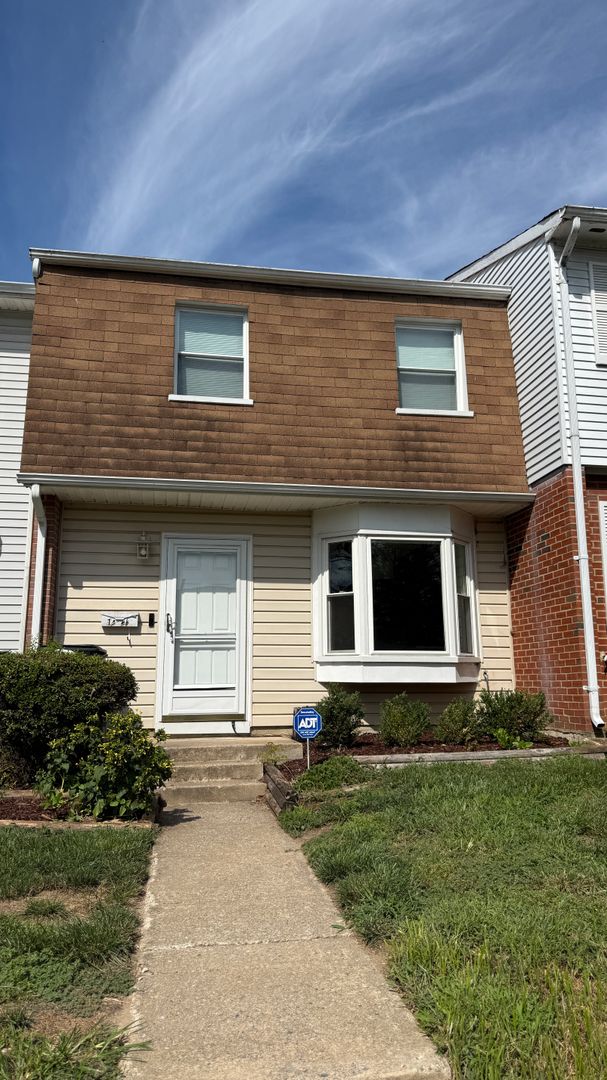 Woodbridge Townhome: 14646 Ponderosa Ct