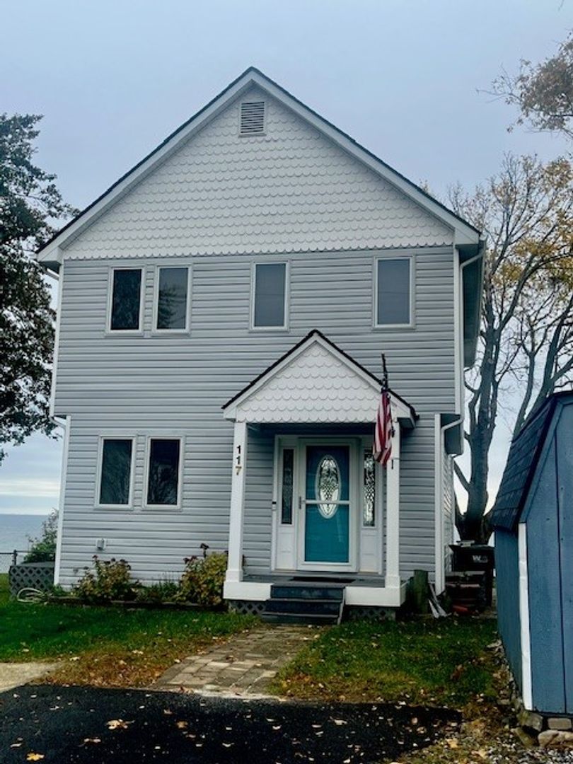 Prince Frederick House: 117 Chesapeake Avenue