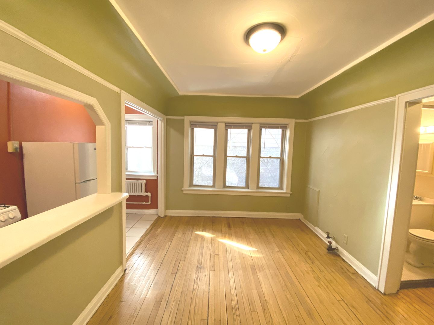 Milwaukee Apartment: 1527 N. Marshall St.