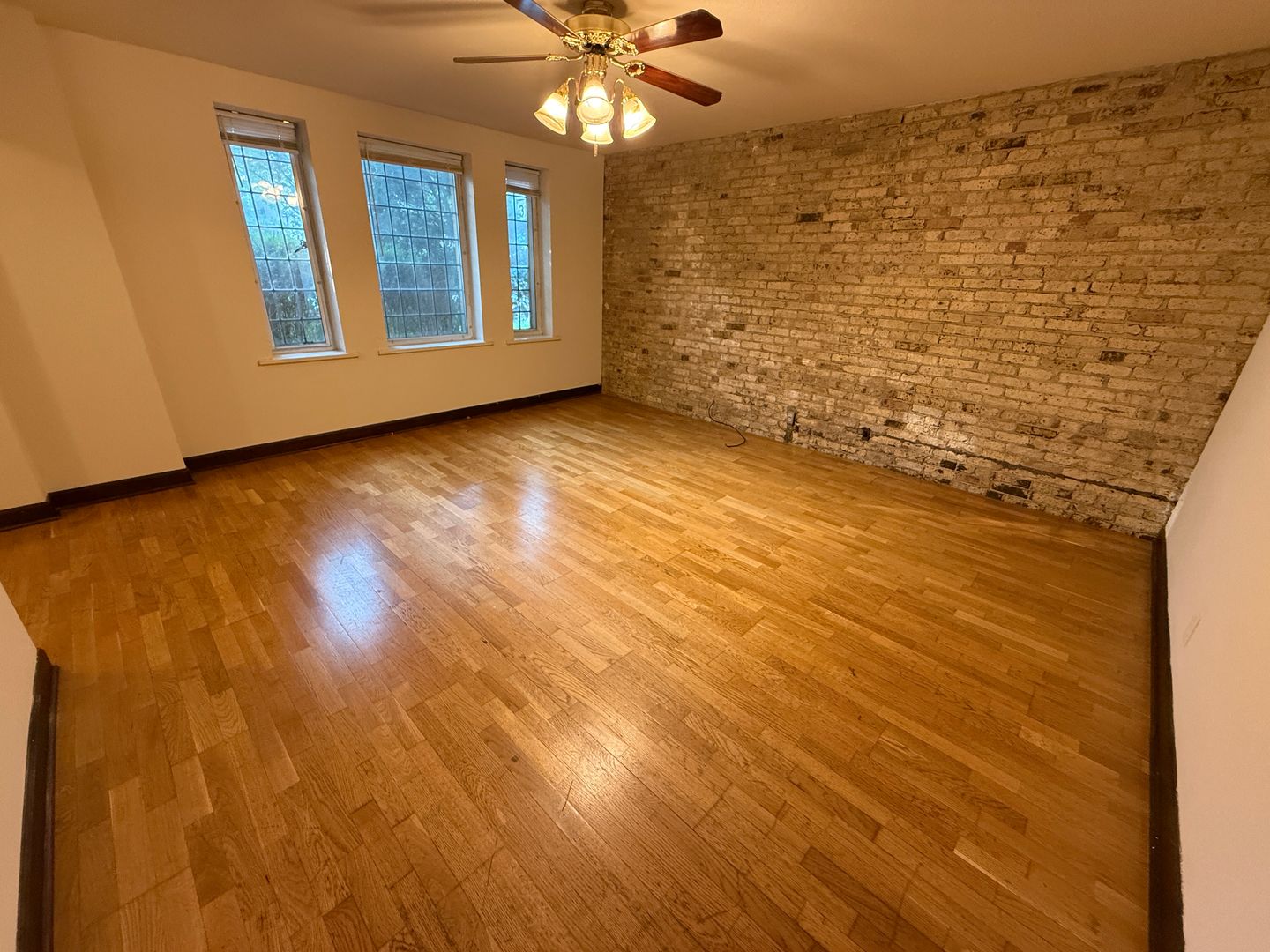 Milwaukee Apartment: 2550 N. Lake Dr.