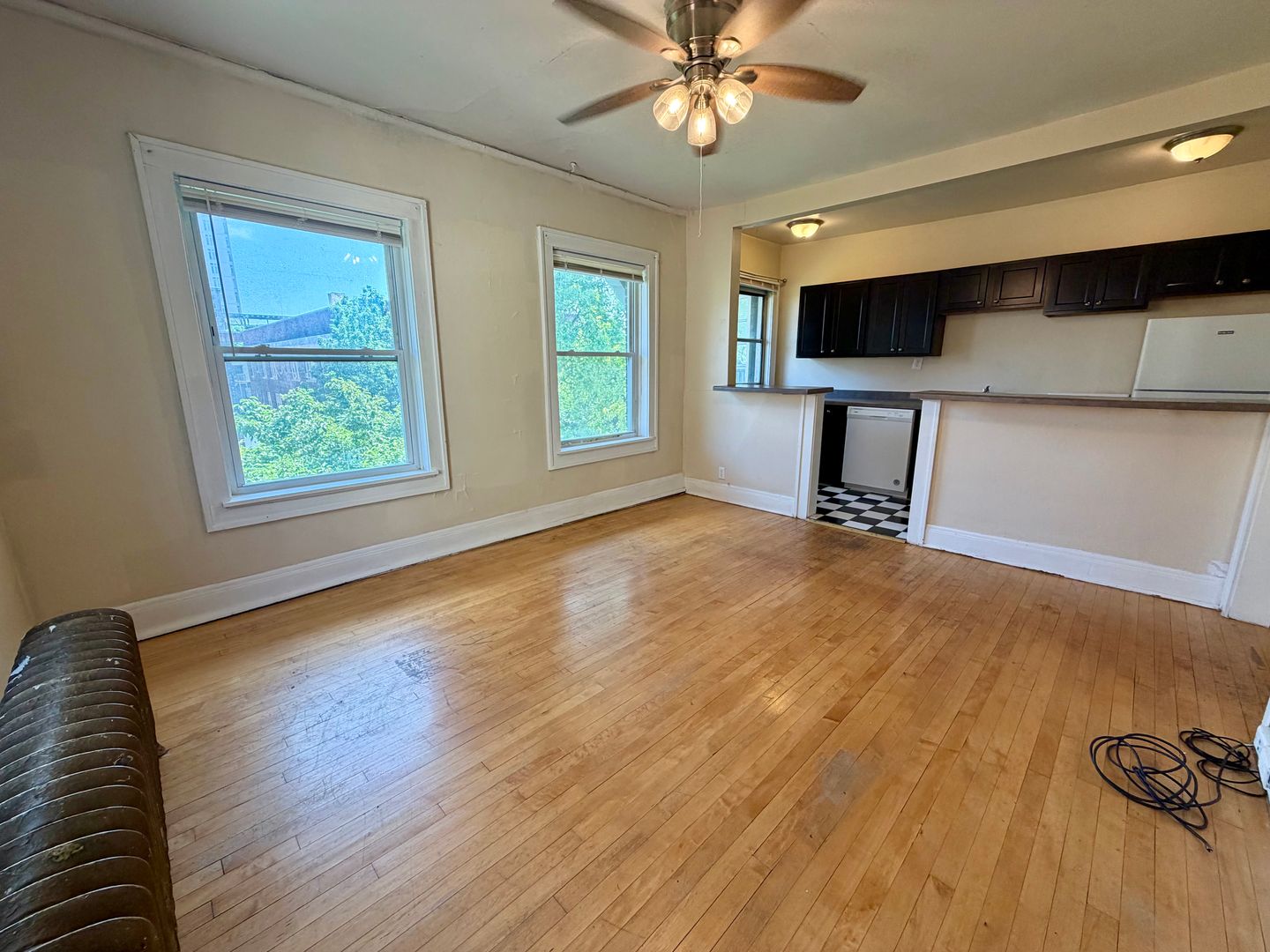 Milwaukee Apartment: 829 N. Cass St.
