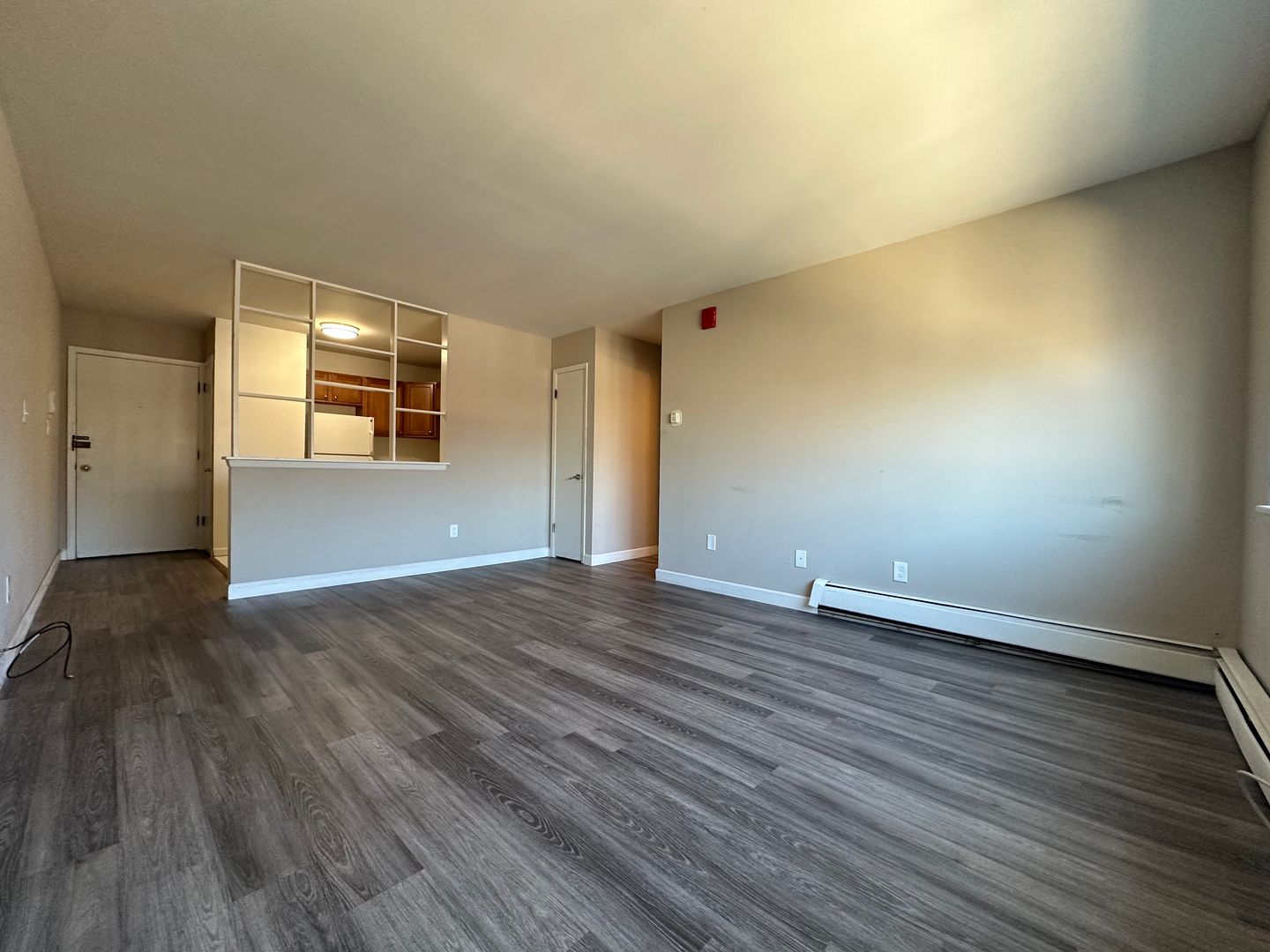 Milwaukee Apartment: 3069 N. Oakland Ave.