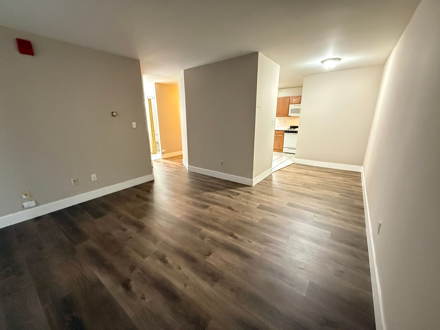 Milwaukee Apartment: 3069 N. Oakland Ave.